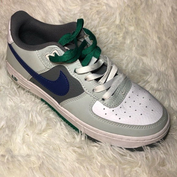 Nike Air Force 1 Low LV8
Light Green Remix (GS) Nike- White, Green, and Blue 5.5 - Picture 3 of 16